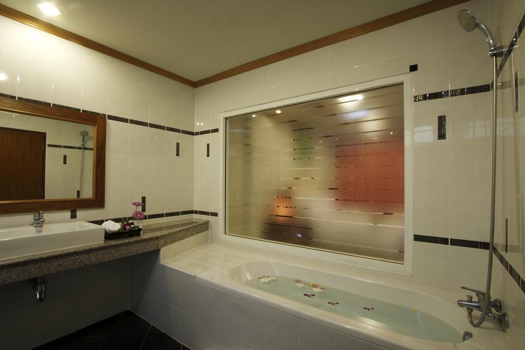 Blue Beach Club & Resort Patong Chambre photo